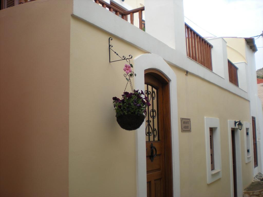 Mika'S House Villa Chalki Town Rom bilde