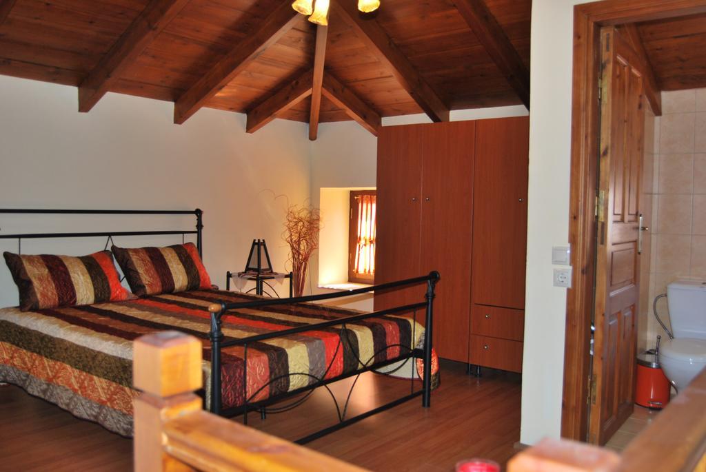 Mika'S House Villa Chalki Town Rom bilde