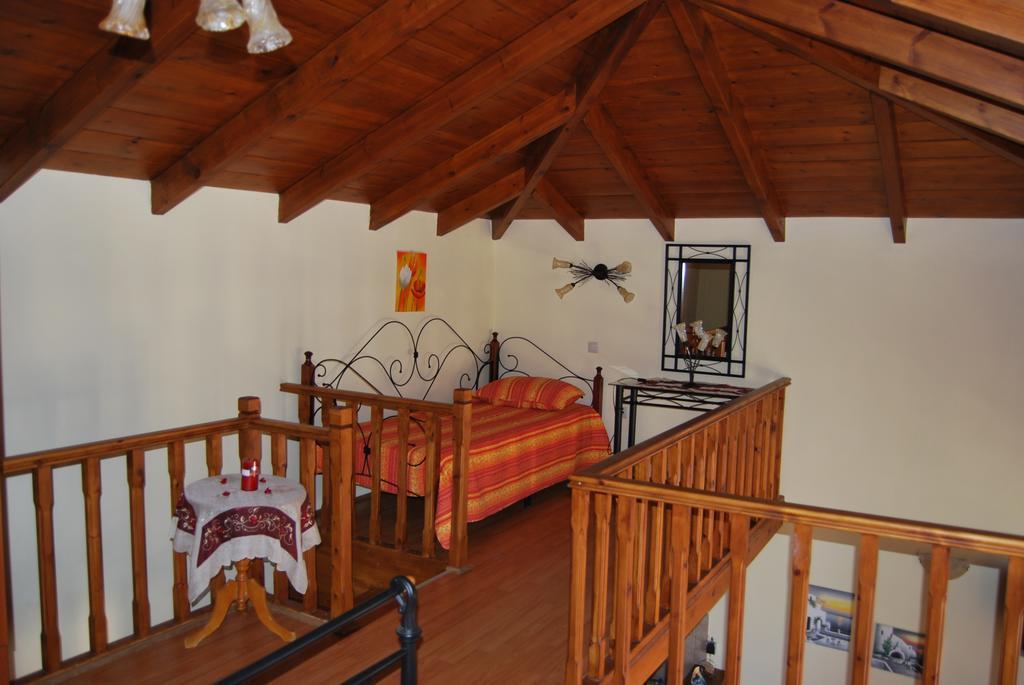 Mika'S House Villa Chalki Town Rom bilde